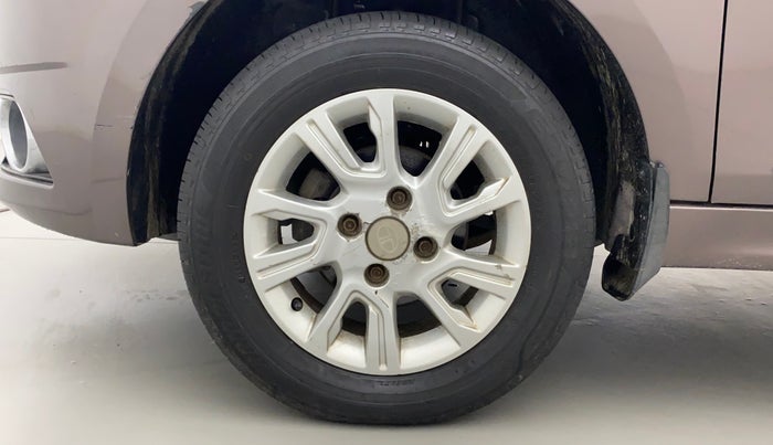 2016 Tata Tiago XZ PETROL, Petrol, Manual, 19,054 km, Left Front Wheel