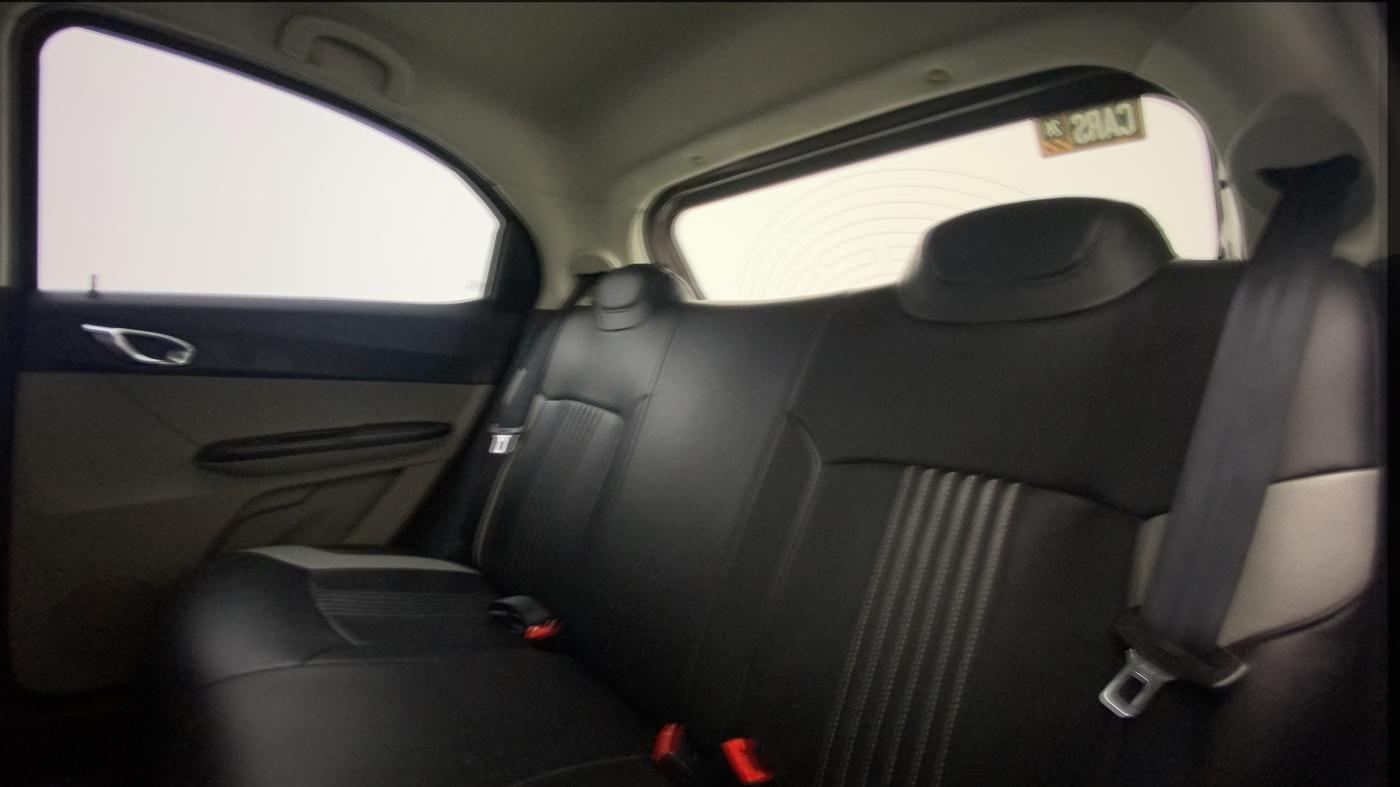 2016 Tata Tiago XZ PETROL, Petrol, Manual, 19,054 km, Right Side Rear Door Cabin