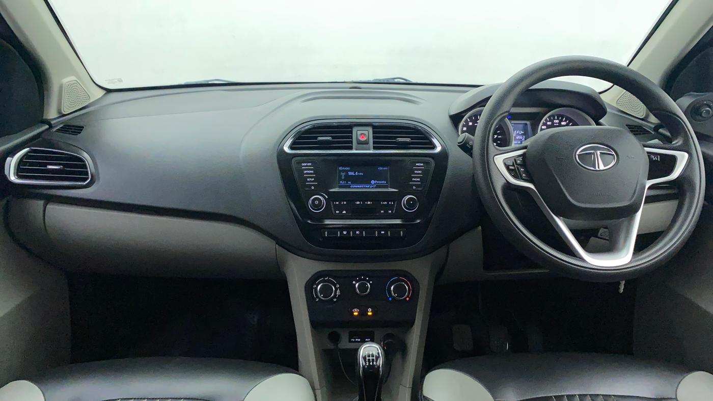 2016 Tata Tiago XZ PETROL, Petrol, Manual, 19,054 km, Dashboard