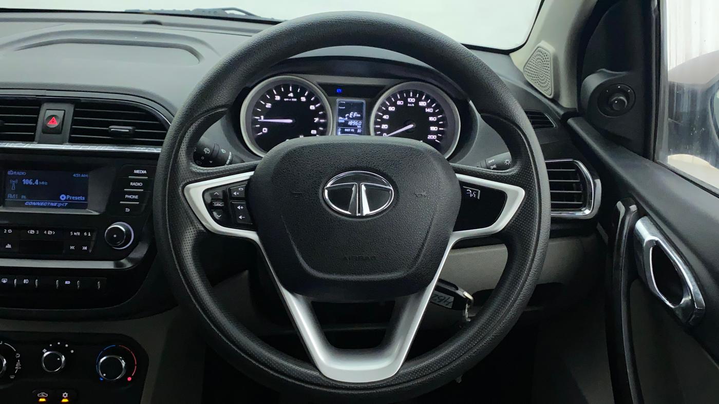 2016 Tata Tiago XZ PETROL, Petrol, Manual, 19,054 km, Steering Wheel Close Up