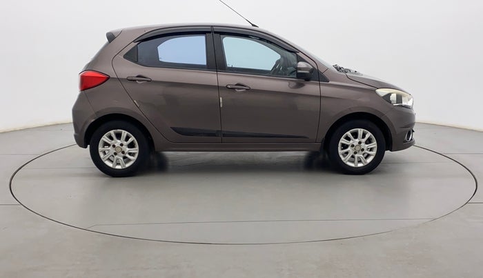 2016 Tata Tiago XZ PETROL, Petrol, Manual, 19,054 km, Right Side View