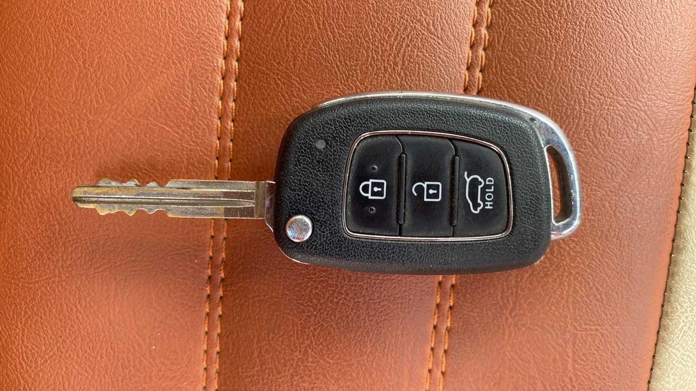 2016 Hyundai Creta E PLUS 1.6 PETROL, Petrol, Manual, 48,955 km, Key Close Up