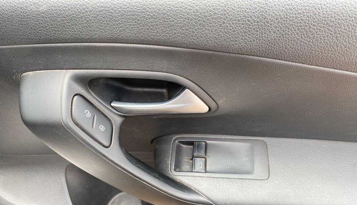 2019 Volkswagen Polo TRENDLINE 1.0L, Petrol, Manual, 22,631 km, Driver Side Door Panels Control