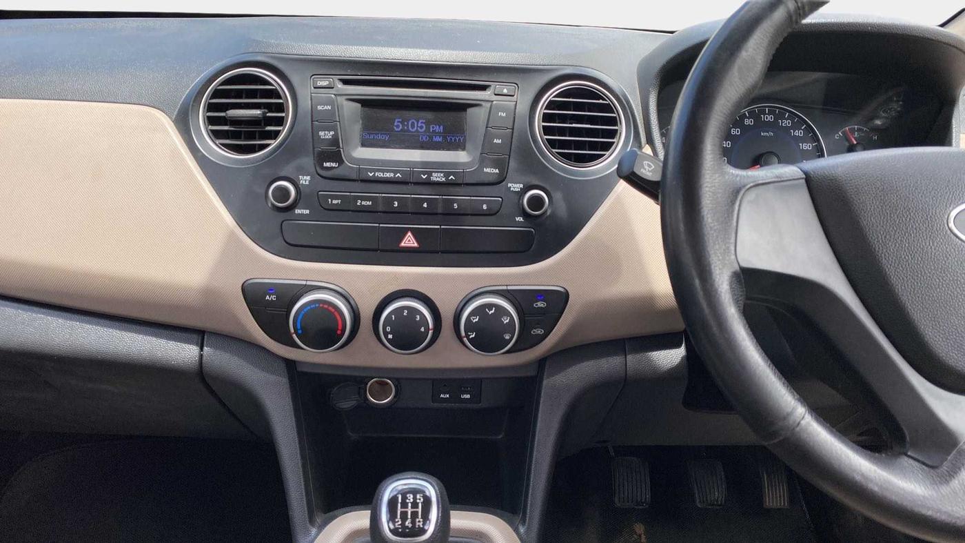 2015 Hyundai Grand i10 SPORTZ 1.2 KAPPA VTVT, Petrol, Manual, 26,534 km, Air Conditioner