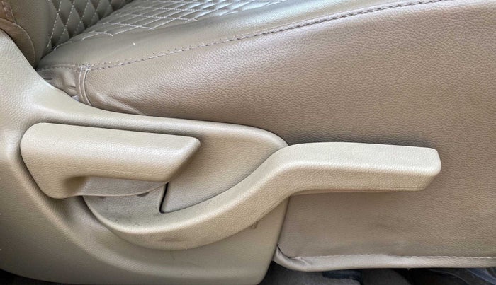2016 Honda Amaze 1.2L I-VTEC SX, Petrol, Manual, 74,013 km, Driver Side Adjustment Panel