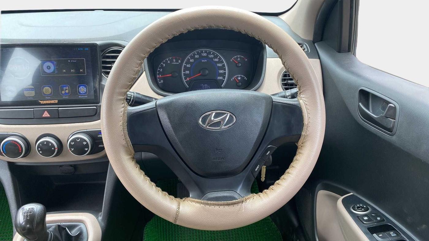 2017 Hyundai Grand i10 MAGNA U2 1.2 CRDI, Diesel, Manual, 80,340 km, Steering Wheel Close Up