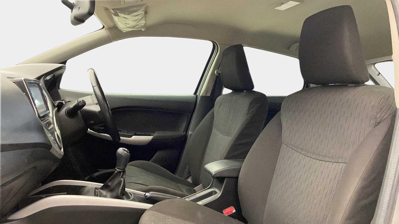 2015 Maruti Baleno ALPHA PETROL 1.2, CNG, Manual, 55,286 km, Right Side Front Door Cabin