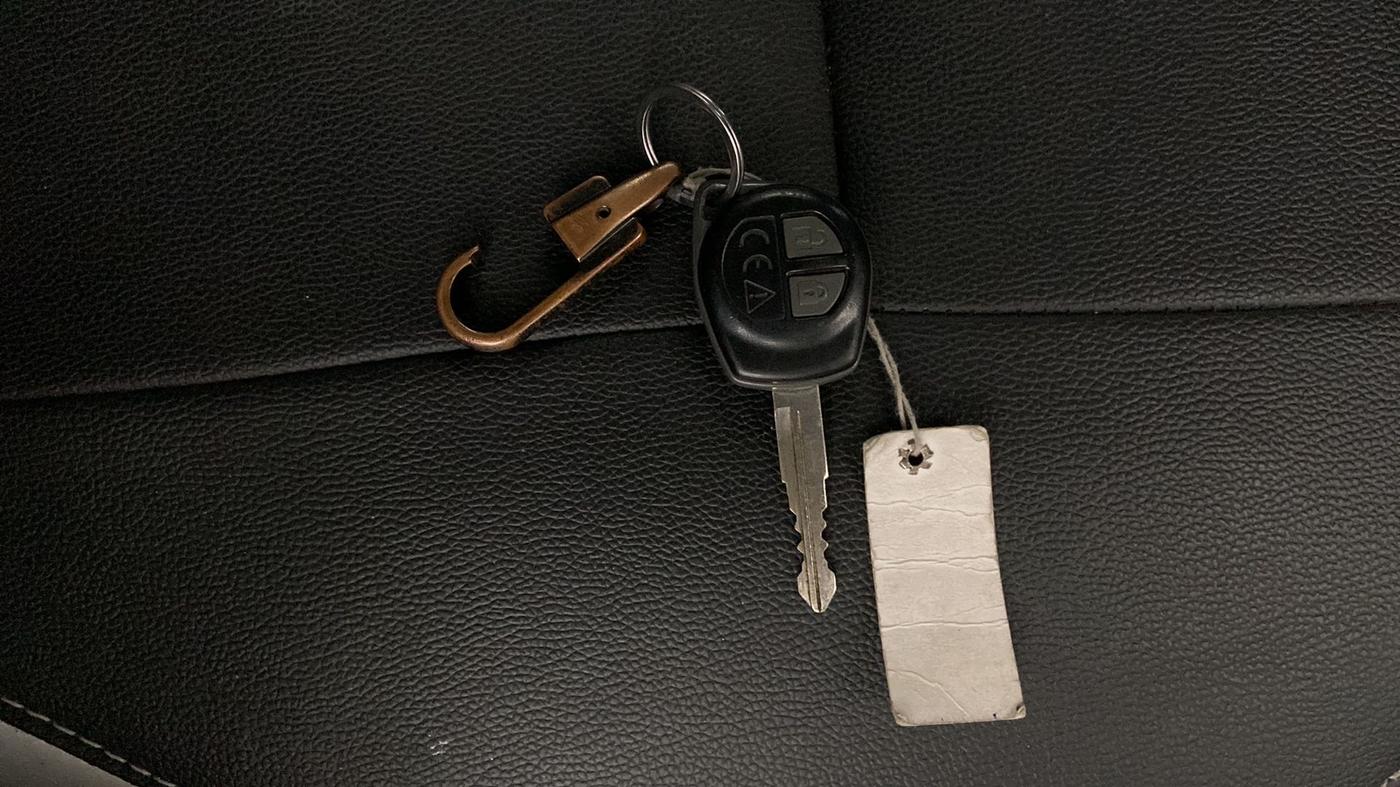 2020 Maruti Baleno DELTA PETROL 1.2, Petrol, Manual, 27,841 km, Key Close Up