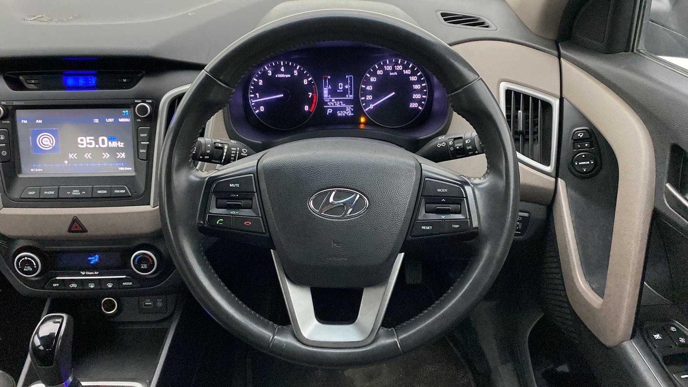 2017 Hyundai Creta SX PLUS AT 1.6 PETROL, Petrol, Automatic, 52,180 km, Steering Wheel Close Up