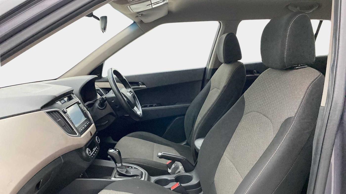 2017 Hyundai Creta SX PLUS AT 1.6 PETROL, Petrol, Automatic, 52,180 km, Right Side Front Door Cabin