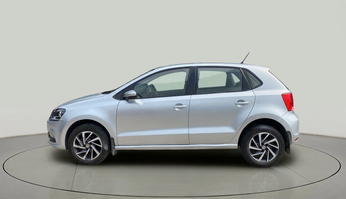 2017 Volkswagen Polo COMFORTLINE 1.2L, Petrol, Manual, 44,464 km, Left Side