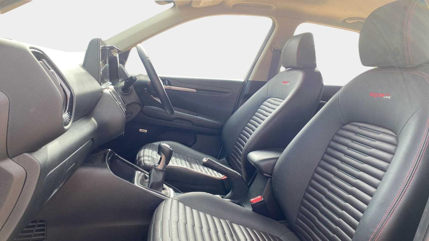 2020 KIA SONET GTX PLUS 1.0 IMT, Petrol, Manual, 32,712 km, Right Side Front Door Cabin