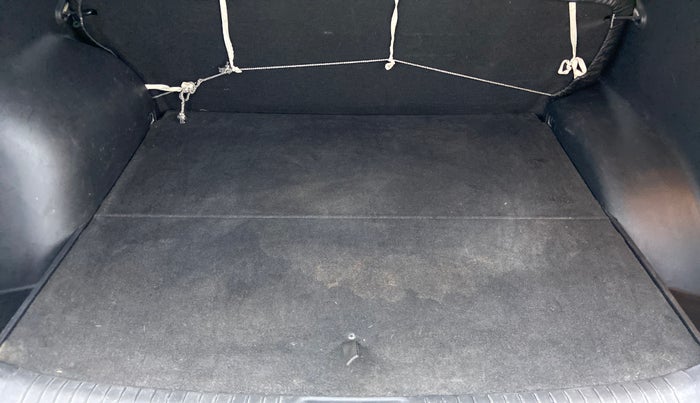 2015 Hyundai Creta 1.6 S, Petrol, Manual, Boot Inside