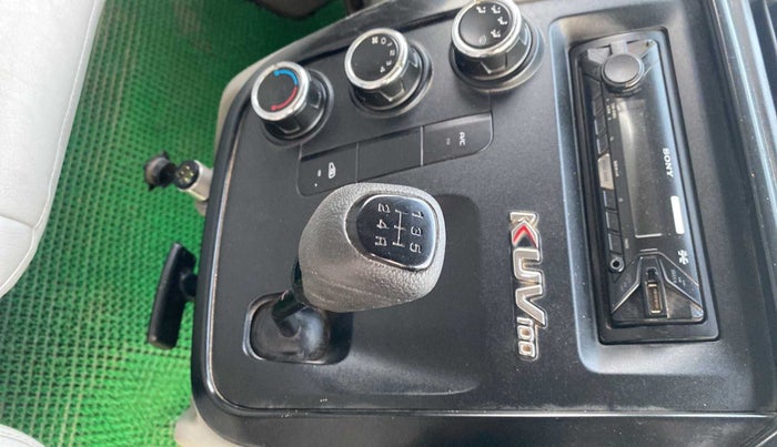 2016 Mahindra Kuv100 K2 PLUS 6 STR, Petrol, Manual, 20,125 km, Gear Lever