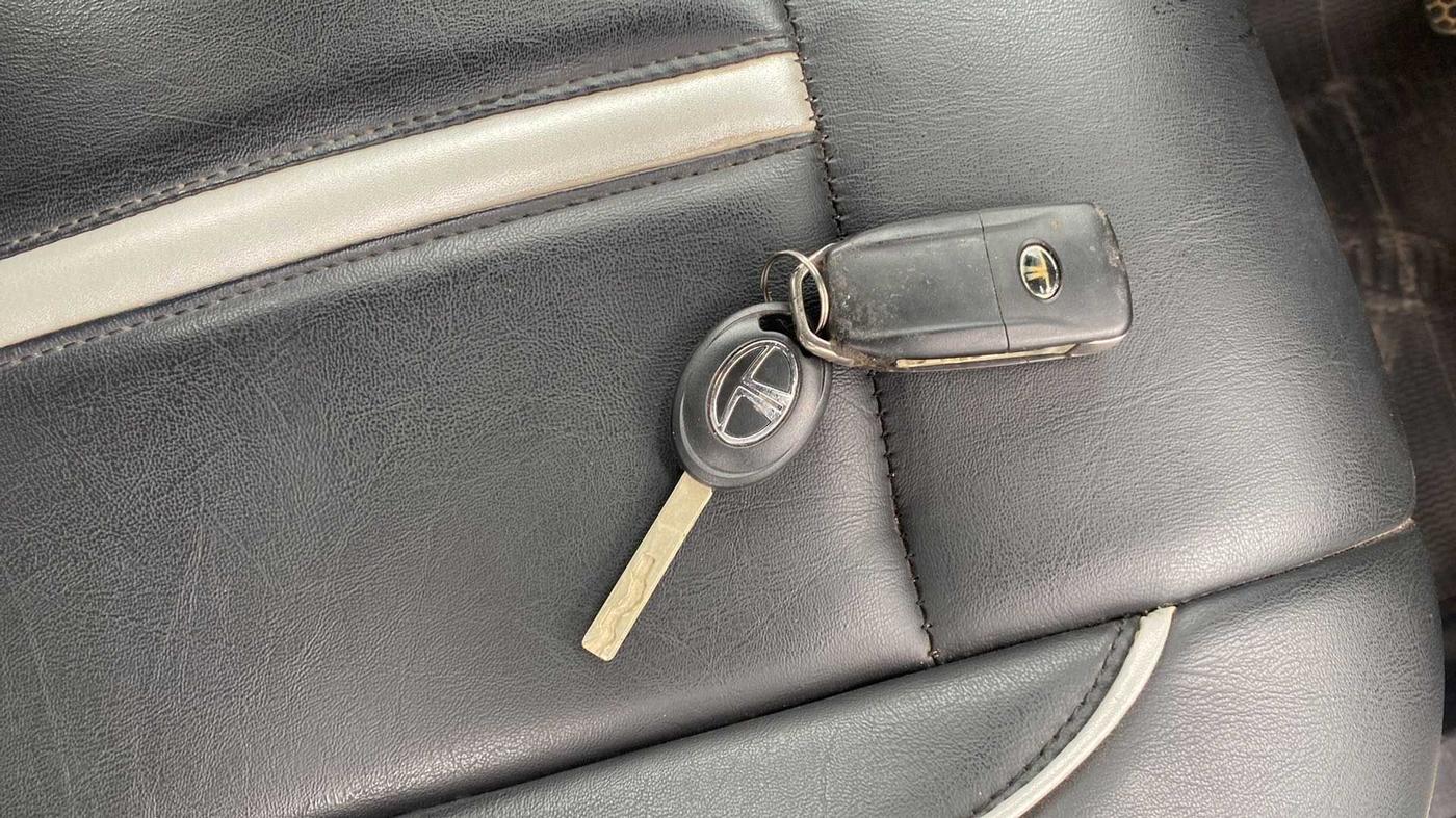 2020 Tata Tiago XZ PLUS PETROL, Petrol, Manual, 36,017 km, Key Close Up