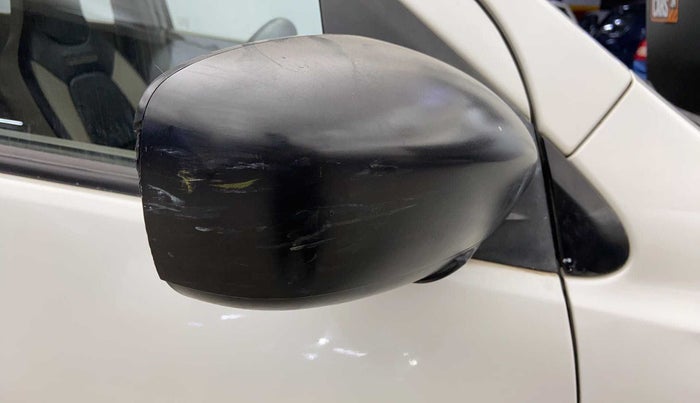 2016 Maruti Celerio VXI, Petrol, Manual, 54,211 km, Right rear-view mirror - Cover has minor damage