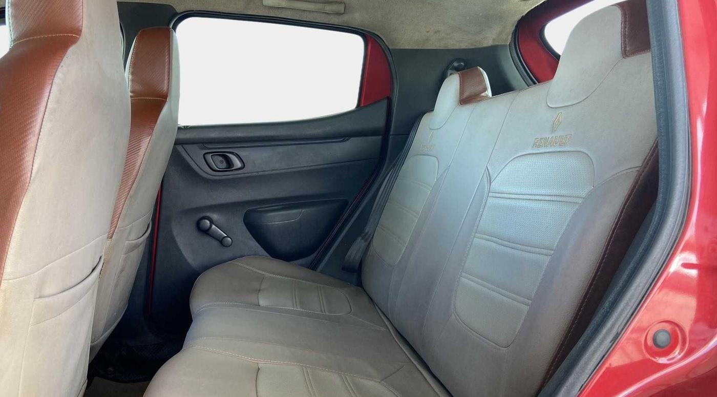 2016 Renault Kwid RXT 0.8, Petrol, Manual, 99,925 km, Right Side Rear Door Cabin
