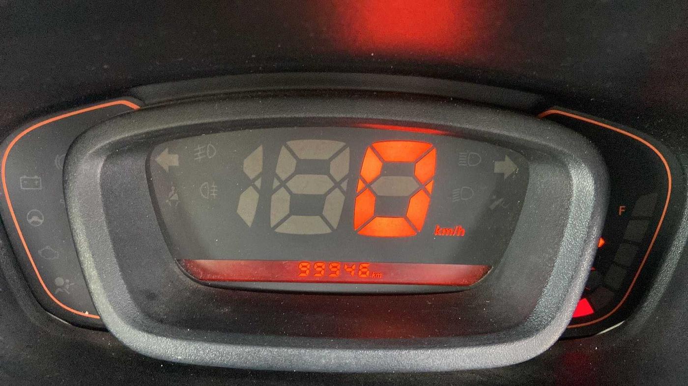 2016 Renault Kwid RXT 0.8, Petrol, Manual, 99,925 km, Odometer Image