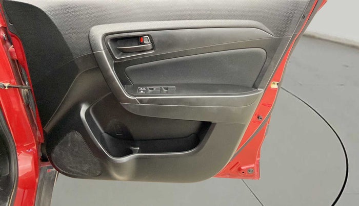 2019 Maruti Vitara Brezza VDI AMT, Diesel, Automatic, 59,992 km, Driver Side Door Panels Control