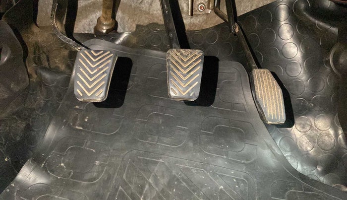 2012 Hyundai Eon D-LITE+, Petrol, Manual, 52,779 km, Pedals