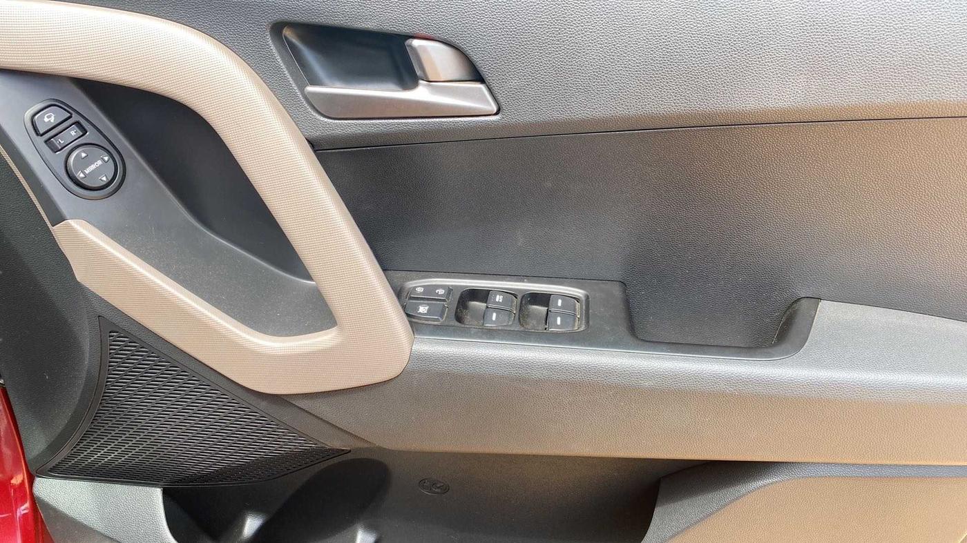 2017 Hyundai Creta SX PLUS AT 1.6 PETROL, Petrol, Automatic, 42,546 km, Driver Side Door Panels Control