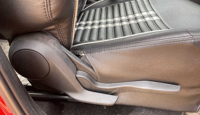 2018 Maruti Swift VXI, Petrol, Manual, 26,638 km, Driver Side Adjustment Panel