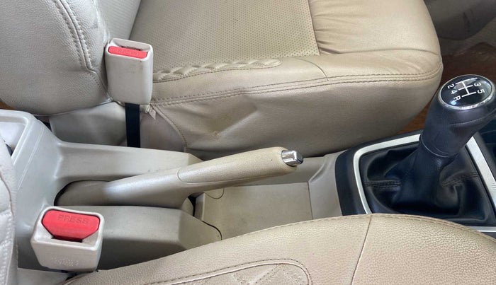 2018 Maruti Dzire ZDI PLUS, Diesel, Manual, 77,222 km, Gear Lever