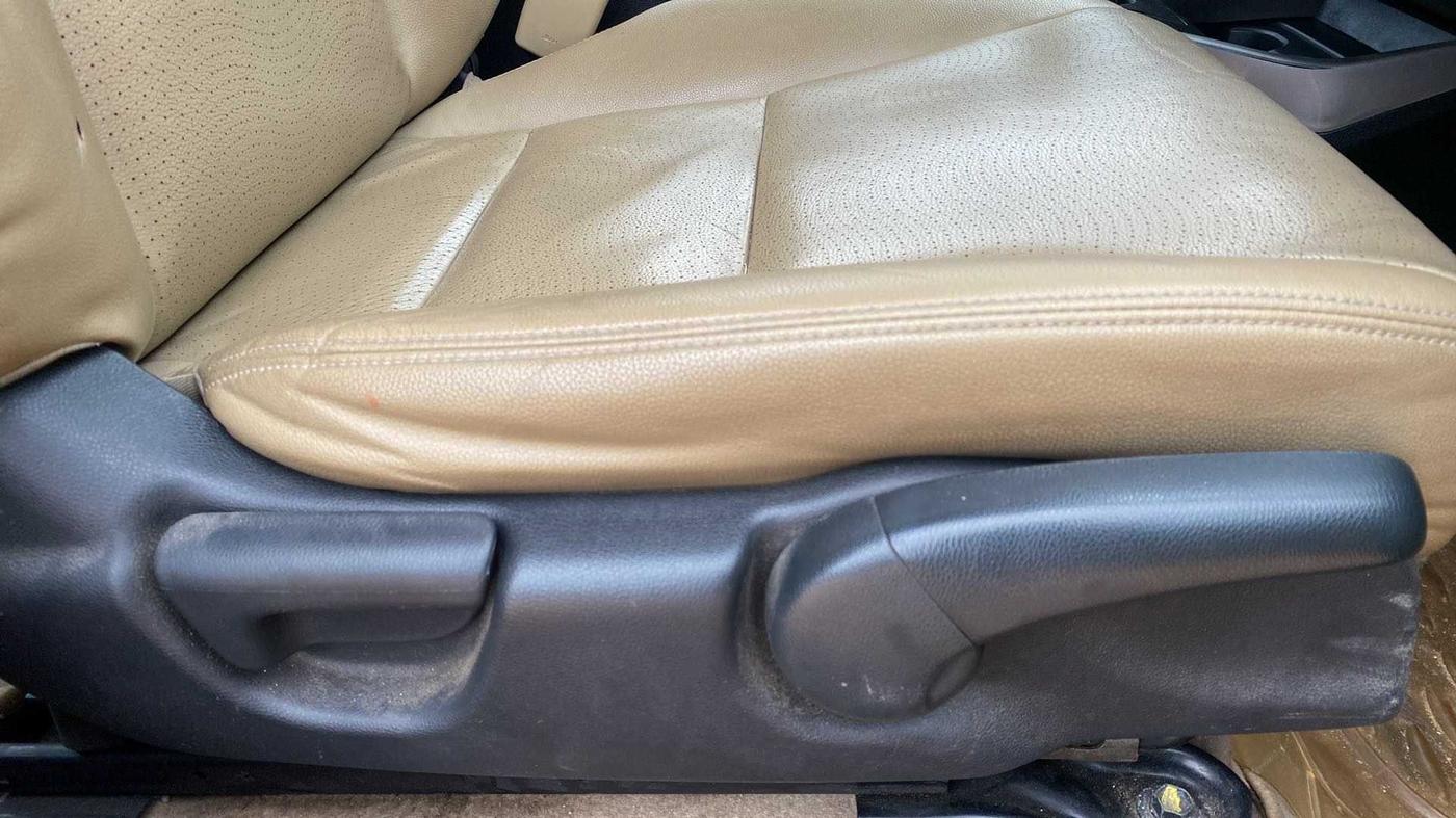 2015 Honda City 1.5L I-VTEC VX, Petrol, Manual, 60,317 km, Driver Side Adjustment Panel