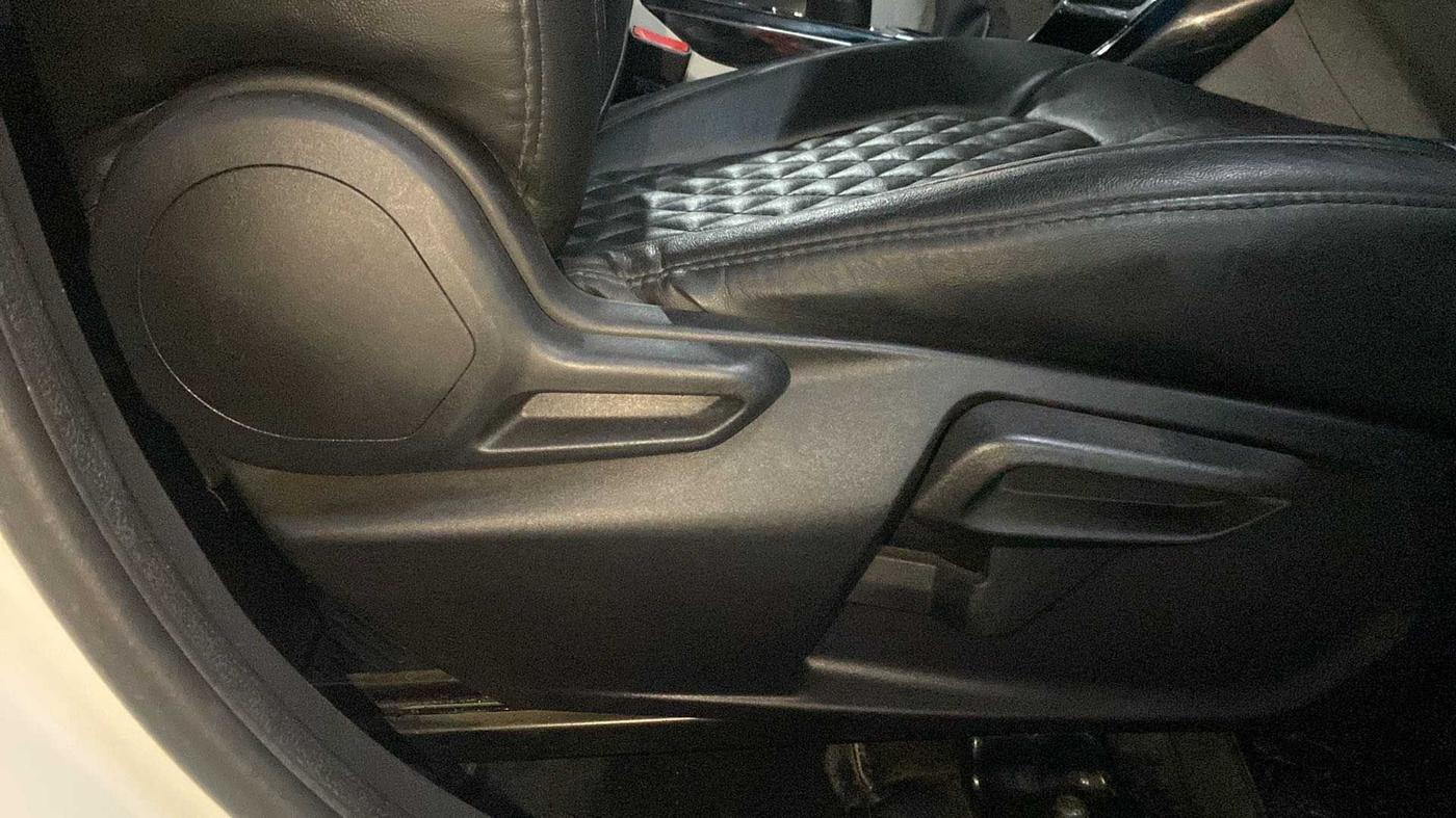 2022 Tata NEXON XZ PLUS (HS) PETROL, Petrol, Manual, 15,613 km, Driver Side Adjustment Panel