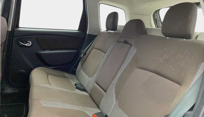 2020 Renault Duster RXZ 1.5 PETROL MT, Petrol, Manual, 43,989 km, Right Side Rear Door Cabin