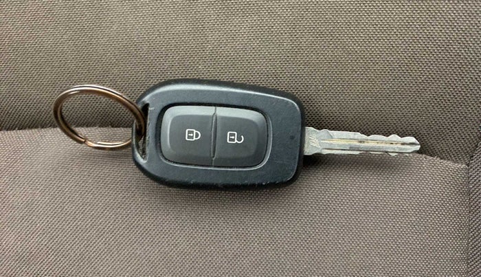 2020 Renault Duster RXZ 1.5 PETROL MT, Petrol, Manual, 43,989 km, Key Close Up