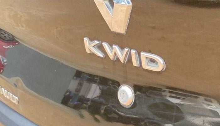 2017 Renault Kwid RXT 0.8, Petrol, Manual, 33,582 km, Dicky (Boot door) - Slightly dented