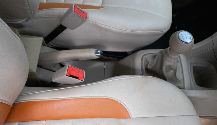 2014 Maruti Ertiga ZDI, Diesel, Manual, 57,681 km, Gear Lever