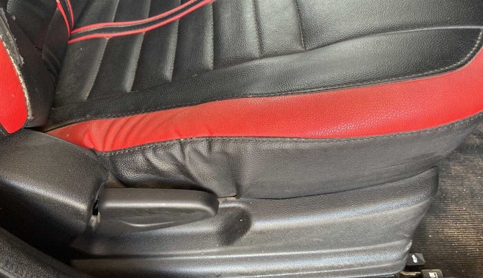 2019 Renault Kwid RXT 1.0 (O), Petrol, Manual, 53,641 km, Driver Side Adjustment Panel
