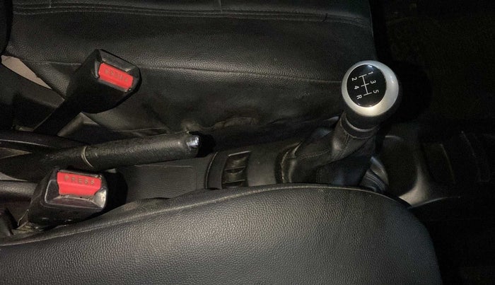 2014 Maruti Wagon R 1.0 VXI, Petrol, Manual, 1,04,217 km, Gear Lever