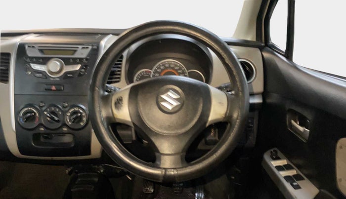 2014 Maruti Wagon R 1.0 VXI, Petrol, Manual, 1,04,217 km, Steering Wheel Close Up