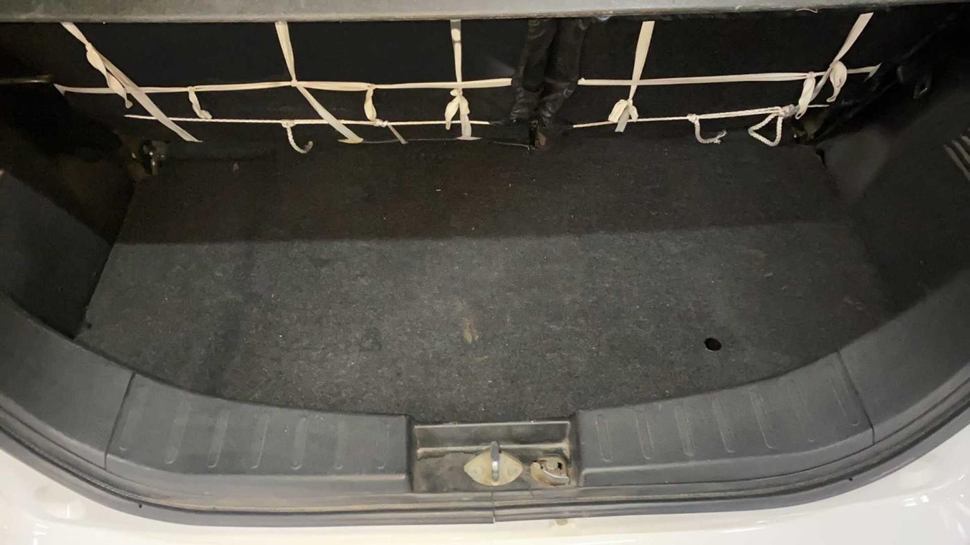2014 Maruti Wagon R 1.0 VXI, Petrol, Manual, 1,04,217 km, Boot Inside