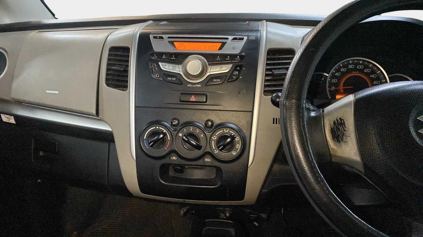 2014 Maruti Wagon R 1.0 VXI, Petrol, Manual, 1,04,217 km, Air Conditioner