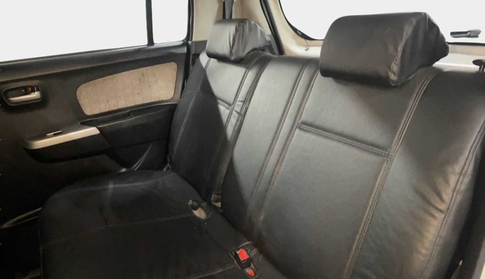 2014 Maruti Wagon R 1.0 VXI, Petrol, Manual, 1,04,217 km, Right Side Rear Door Cabin