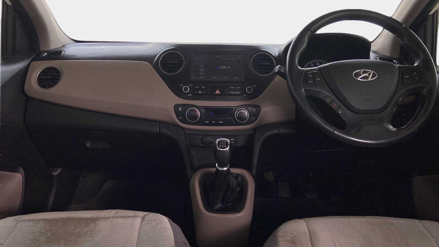 2017 Hyundai Grand i10 ASTA 1.2 KAPPA VTVT, Petrol, Manual, 48,956 km, Dashboard