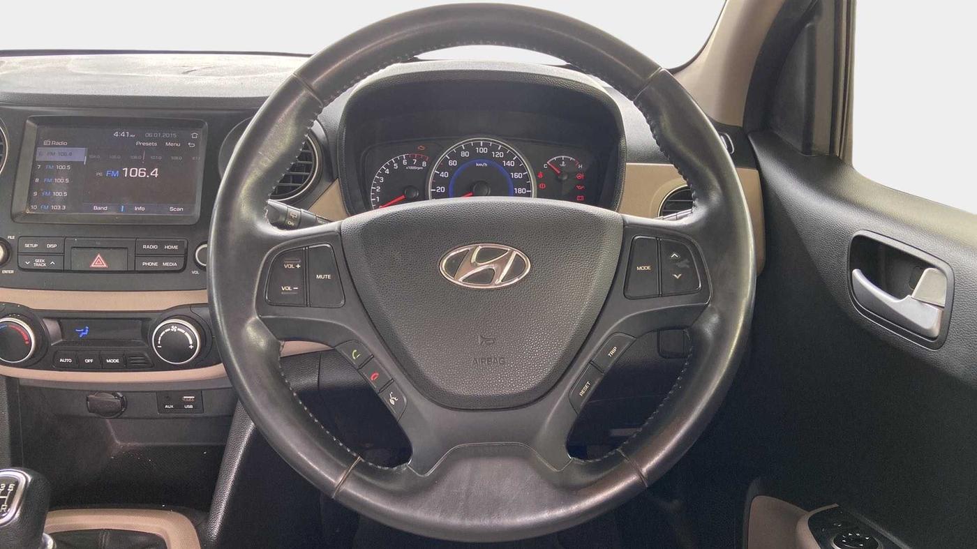 2017 Hyundai Grand i10 ASTA 1.2 KAPPA VTVT, Petrol, Manual, 48,956 km, Steering Wheel Close Up