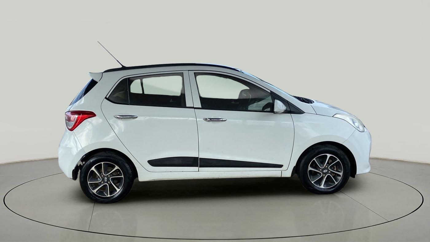 2017 Hyundai Grand i10 ASTA 1.2 KAPPA VTVT, Petrol, Manual, 48,956 km, Right Side View