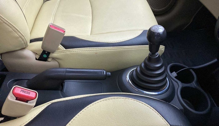 2013 Honda Brio S MT, Petrol, Manual, 92,050 km, Gear Lever
