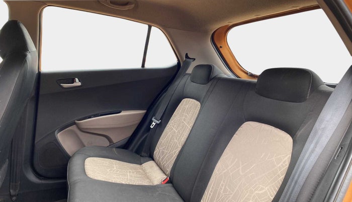 2015 Hyundai Grand i10 SPORTZ 1.2 KAPPA VTVT, Petrol, Manual, 93,513 km, Right Side Rear Door Cabin