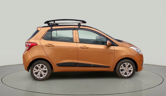 2015 Hyundai Grand i10 SPORTZ 1.2 KAPPA VTVT, Petrol, Manual, 93,513 km, Right Side View