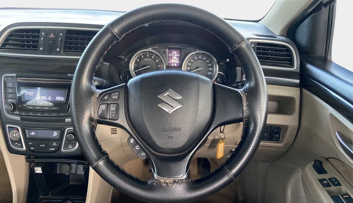 2016 Maruti Ciaz VXI+, Petrol, Manual, 1,16,105 km, Steering Wheel Close Up
