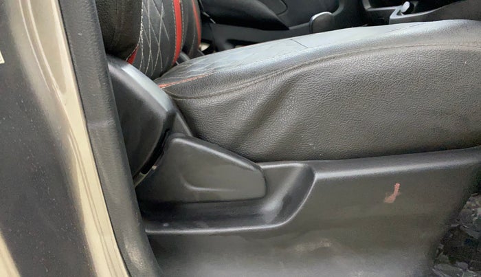 2018 Datsun Redi Go S 1.0 AMT, Petrol, Automatic, 40,396 km, Driver Side Adjustment Panel