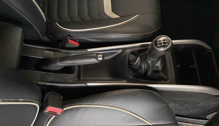 2017 Maruti Baleno DELTA PETROL 1.2, Petrol, Manual, 76,541 km, Gear Lever