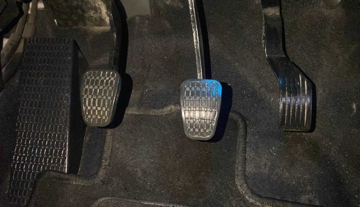 2020 Tata ALTROZ XZ PETROL, Petrol, Manual, 17,323 km, Pedals