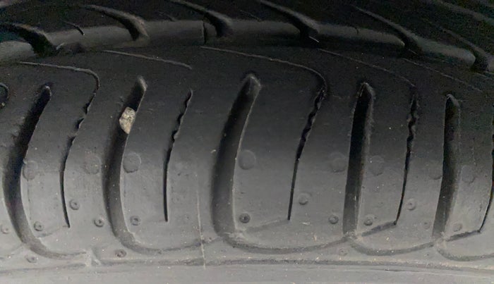 2016 Ford Ecosport TITANIUM 1.5L DIESEL, Diesel, Manual, 95,238 km, Left Front Tyre Tread